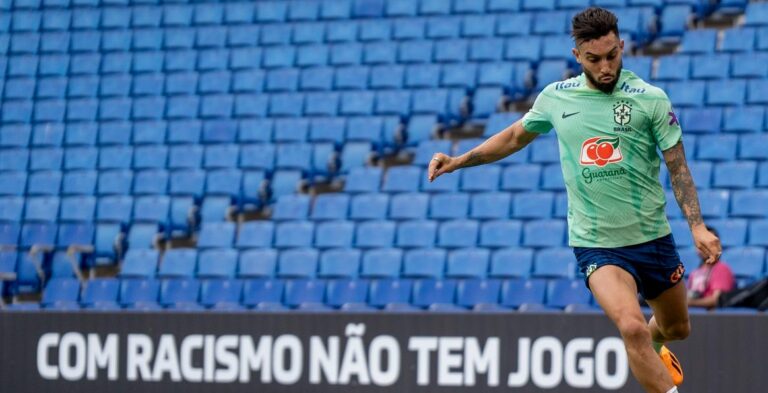 Em jogo marcado por manifestações antirracistas, Brasil enfrenta Guiné