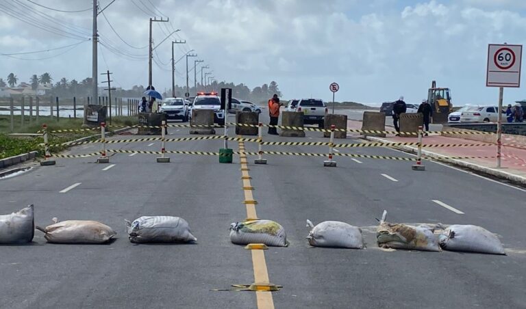Trânsito em trecho da Rodovia Inácio Barbosa segue bloqueado