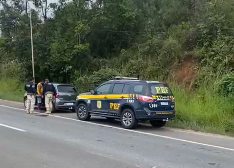 PRF presta socorro a vítima de tentativa de homicídio