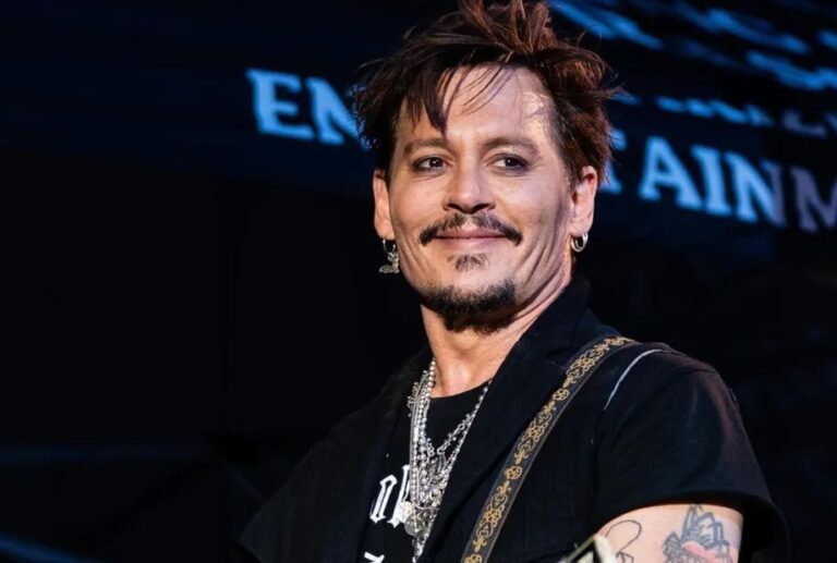 Johnny Depp é encontrado inconsciente e banda do ator cancela shows