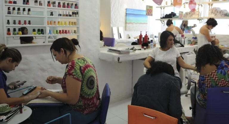 Mulheres lideram emprego formal em 30% dos municípios