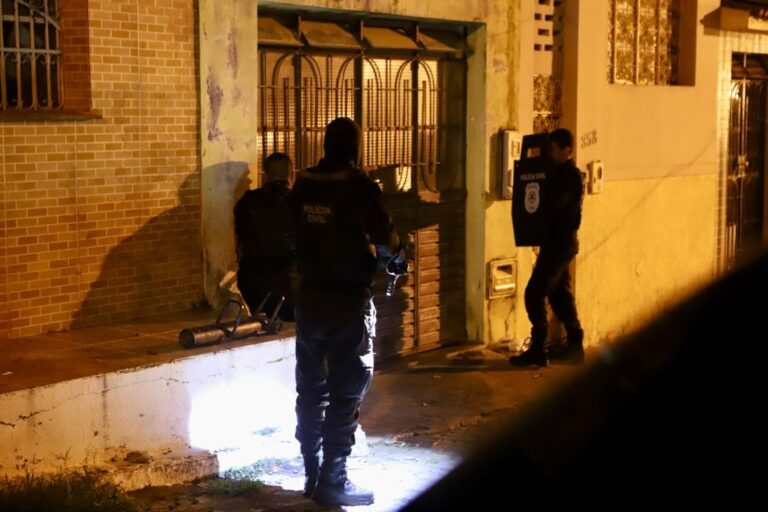 Cinco suspeitos são presos e outros dois morrem durante a operação Diáspora