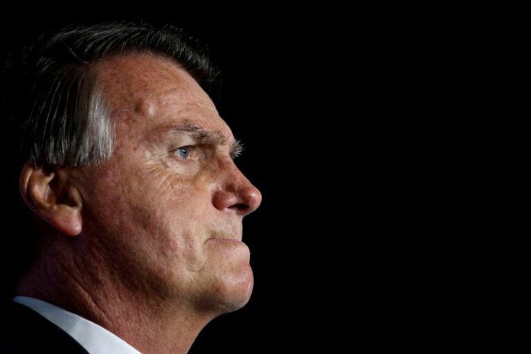 Por que Bolsonaro pode ser preso pelo caso das joias? Entenda os fatos