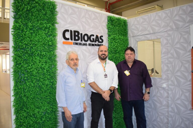 Diretorias da Sergas e do SergipeTec visitam o Centro Internacional de Energias Renováveis
