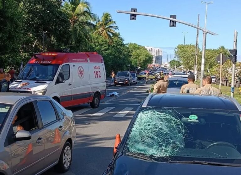 Ciclista é atropelado e morto ao atravessar avenida Beira Mar