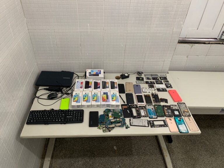 Homem é preso suspeito de estelionato por aplicar golpes em loja de celulares