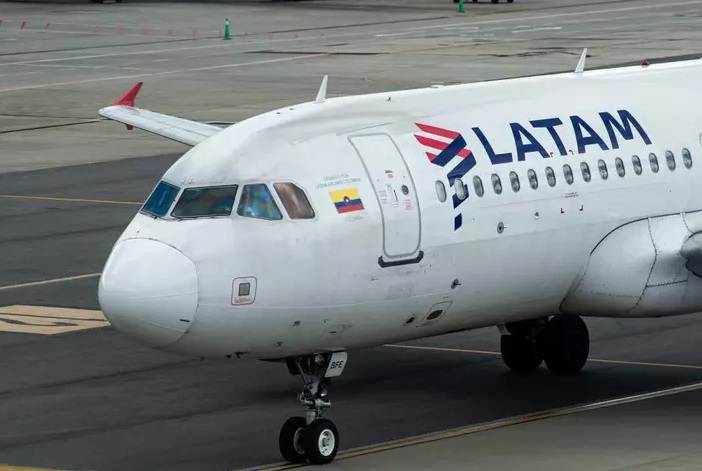 Piloto morre após passar mal em voo entre Miami e Santiago