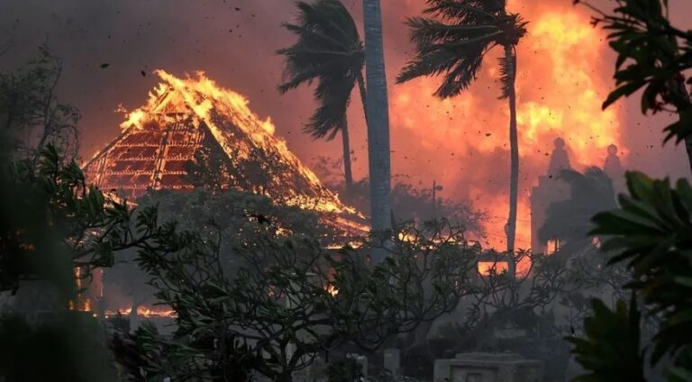 Número de mortos por incêndios no Havaí sobe para 53, informam autoridades