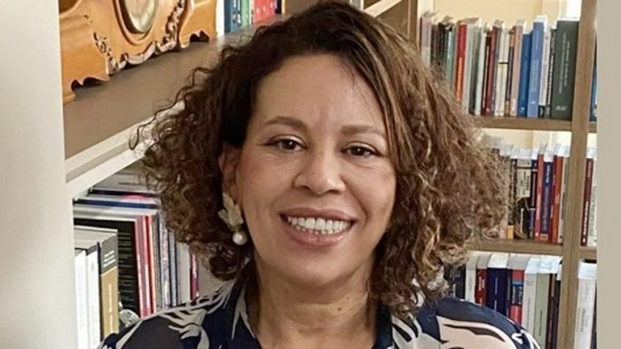 1ª ministra negra na história do TSE toma posse nesta terça-feira