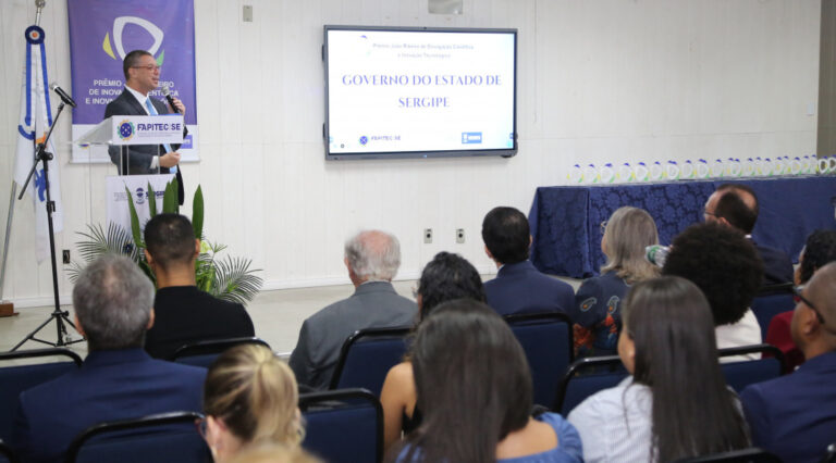 Governo realiza entrega do XI Prêmio João Ribeiro de Divulgação Científica