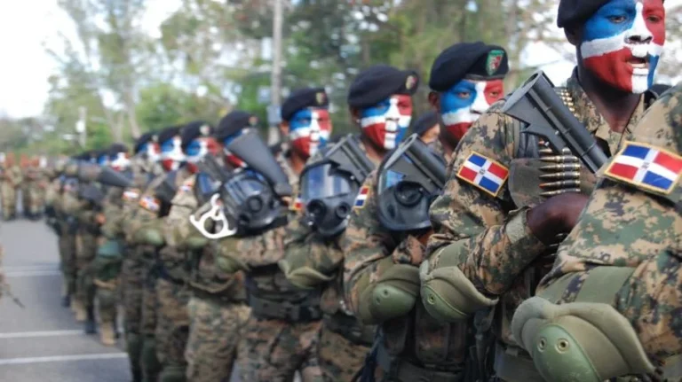 República Dominicana fecha fronteiras com o Haiti