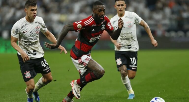 Corinthians busca empate contra o Flamengo na Neo Química Arena