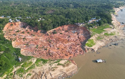 Autoridades sabiam dos riscos em vila engolida no Amazonas desde 2014
