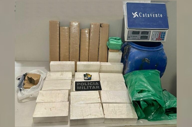 Polícia Militar apreende 28kg de drogas em Socorro