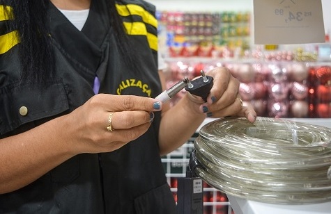 ITPS alerta para cuidados na compra de artigos natalinos luminosos