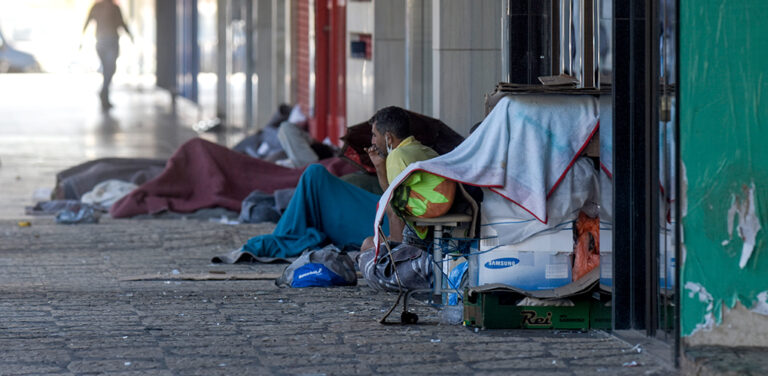 Em uma década, população de rua aumentou quase 10 vezes no Brasil, atesta Ipea