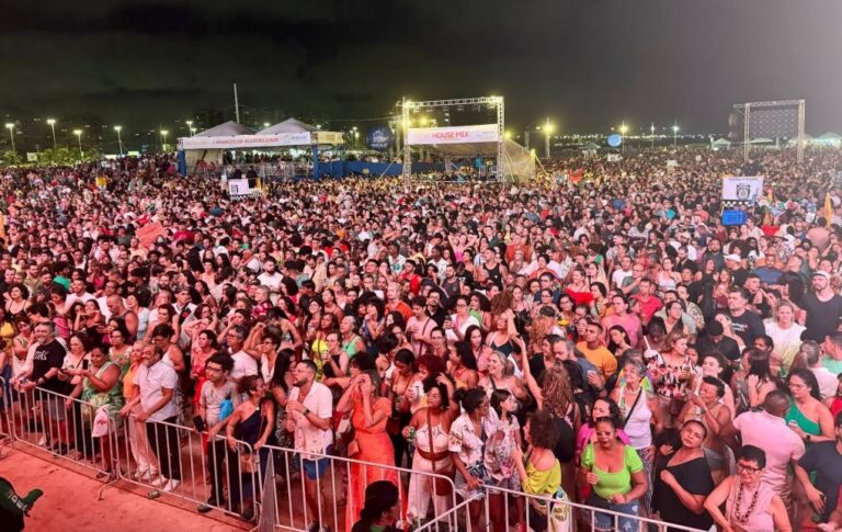 Réveillon 2024: com diversidade de atrações, primeiro dia de celebração garante sucesso da festa