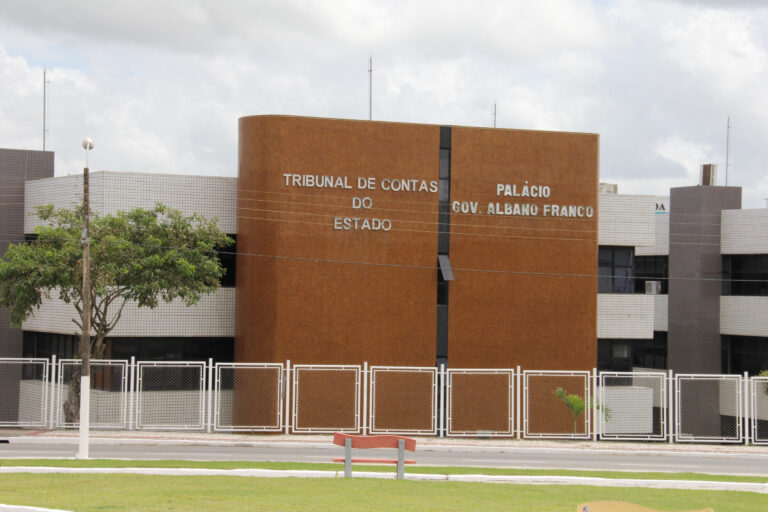 Educação pública: TCE/SE reúne entidades e órgãos para discutir demandas