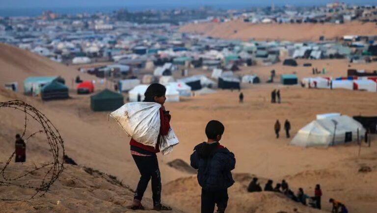 Mais de 100 ONGs alertam sobre ‘fome em massa’ em Gaza