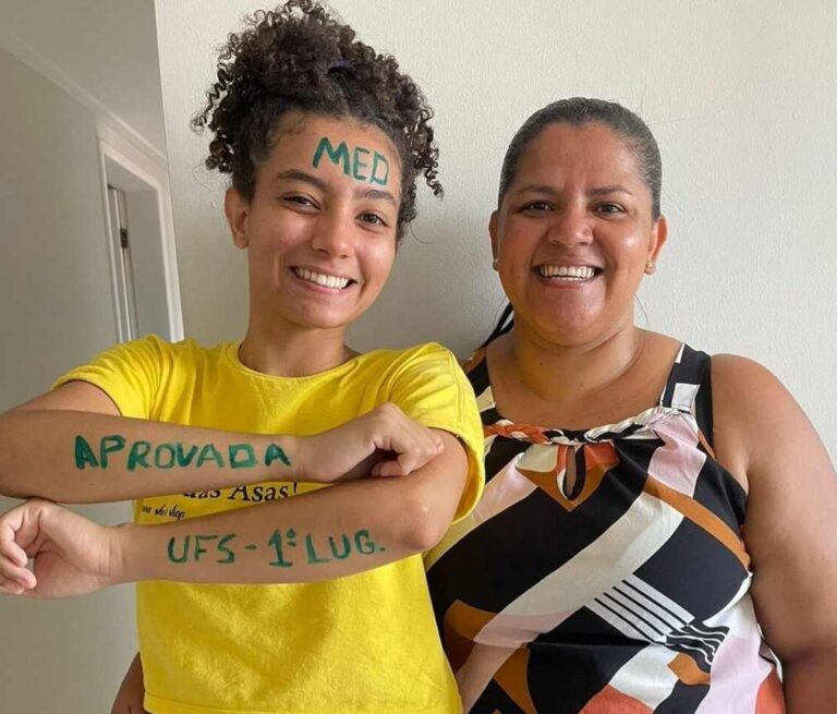 Superação: jovem da rede pública de ensino é aprovada em 1º lugar em Medicina na UFS