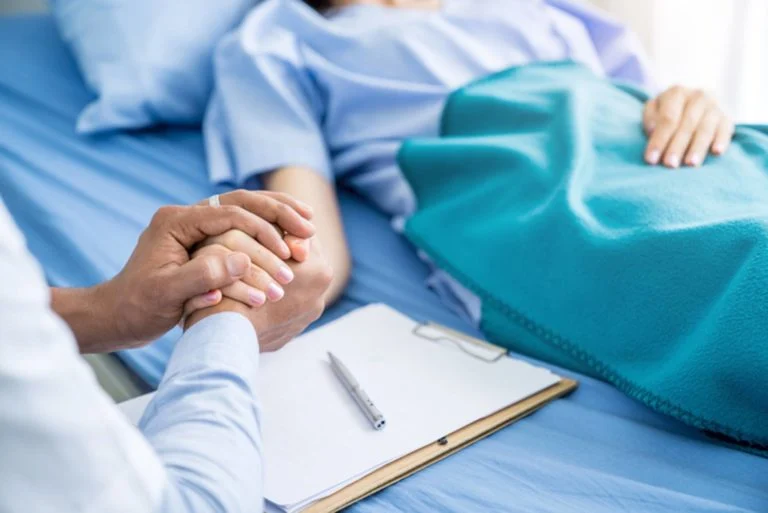 Mais de 30 mil mulheres são diagnosticadas com câncer ginecológico anualmente no Brasil