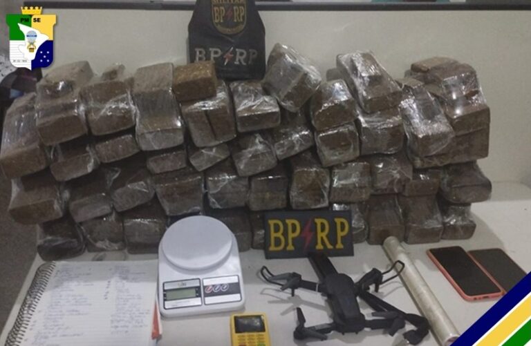 Radiopatrulha apreende mais de 40kg de maconha na zona Oeste da capital