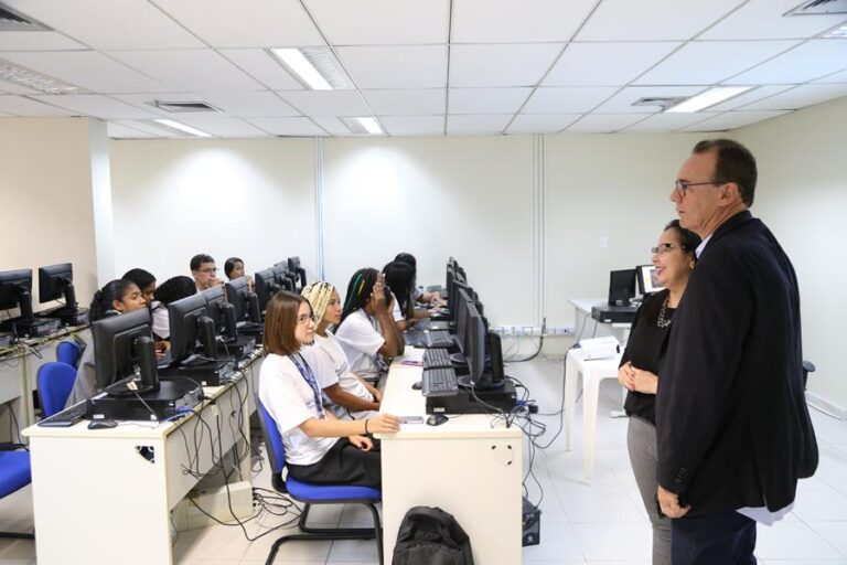 TJ/SE e Seduc discutem ampliação do Programa Jovem Aprendiz em Sergipe