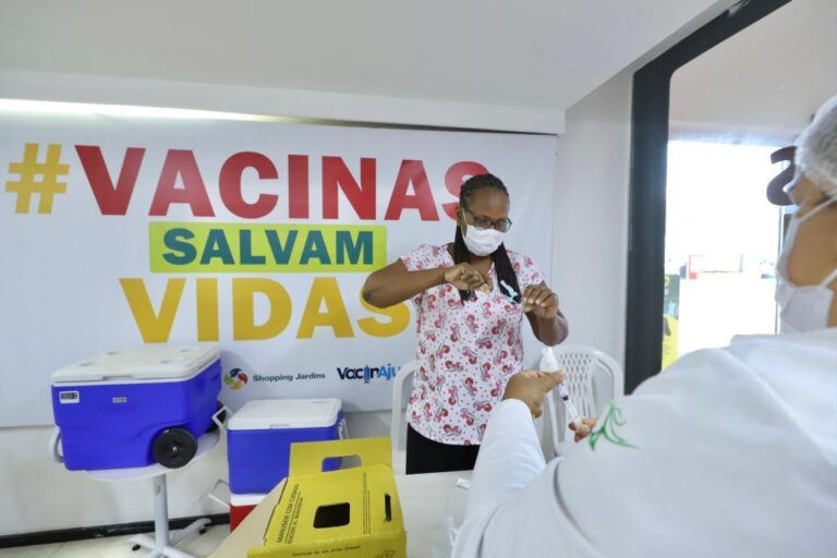 Prefeitura de Aracaju suspende pontos de vacinação nos shoppings da capital a partir deste sábado (24); funcionamento do serviço volta em 2 de março