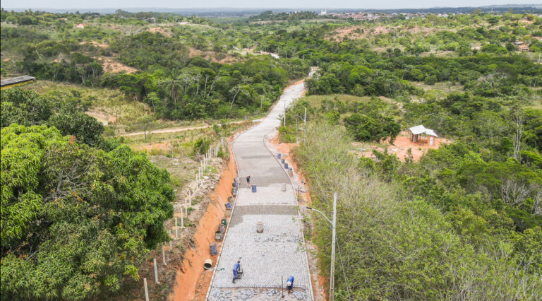 Caminho de Santa Dulce dos Pobres é a maior obra de pavimentação granítica em execução no país