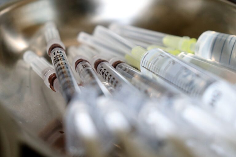 Instituto Butantan comunica que vacina contra a dengue será enviada à Anvisa em breve