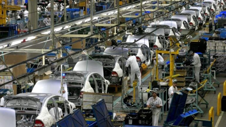 Anfavea prevê investimentos de R$ 100 bilhões na indústria automotiva até 2029