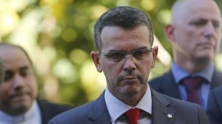 Inquérito mostra como o delegado Rivaldo Barbosa, então chefe da Polícia Civil do RJ, agiu para livrar assassinos da ex-vereadora Marielle Franco