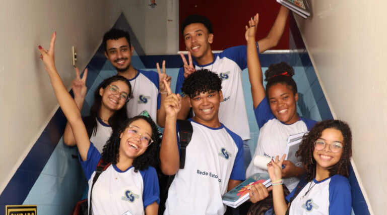 Governo de Sergipe adere ao Programa Pé-de-Meia