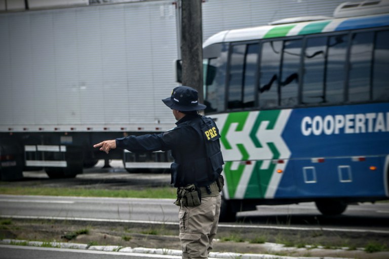Operação Semana Santa: PRF/SE registra redução no número de acidentes, óbitos e feridos