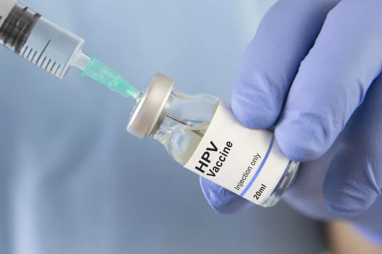 Vacinação contra HPV será disponibilizada em dose única, anuncia Ministério da Saúde