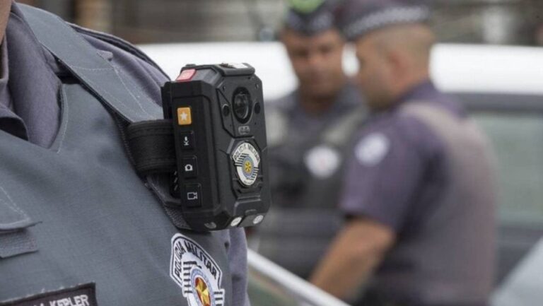 Governo federal anunciará regras para uso de câmeras corporais por policiais