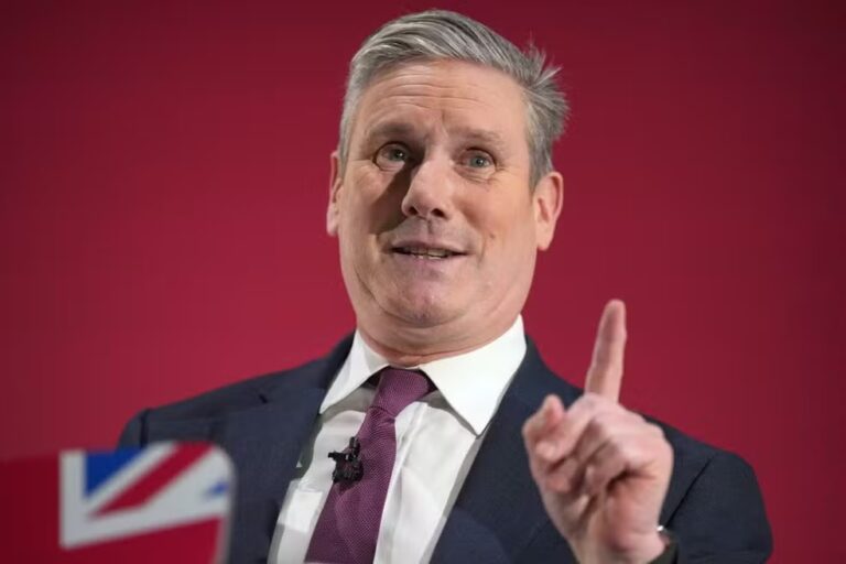 Primeiro-ministro do Reino Unido, Keir Starmer anuncia que irá renunciar