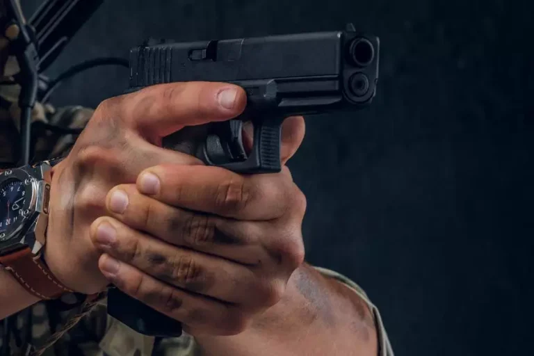 Exército aumenta limite de armas para policiais militares e bombeiros