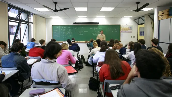 Entenda a proposta do Novo Ensino Médio aprovada no Senado