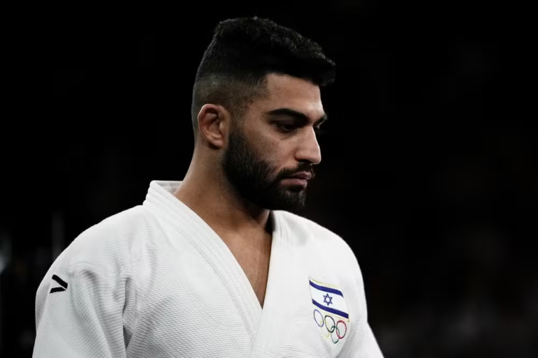 Argelino se recusa a lutar contra judoca de Israel, que responde: ‘Quem sabe um dia eu possa apertar sua mão’