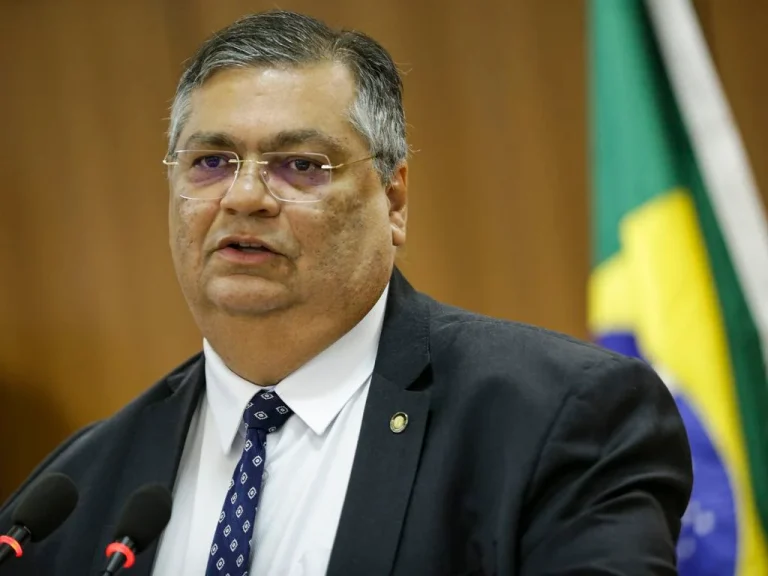 Dino determina transparência em “emendas Pix”; Câmara dos Deputados recorrerá de decisão