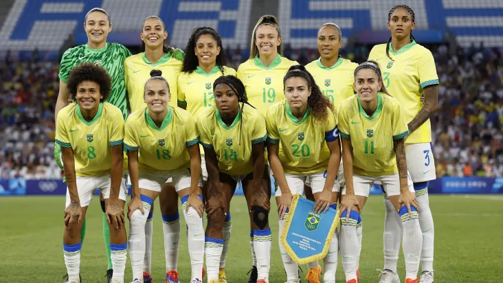 Brasil vence Espanha, atual campeã mundial, e volta a uma final olímpica no futebol feminino após 16 anos
