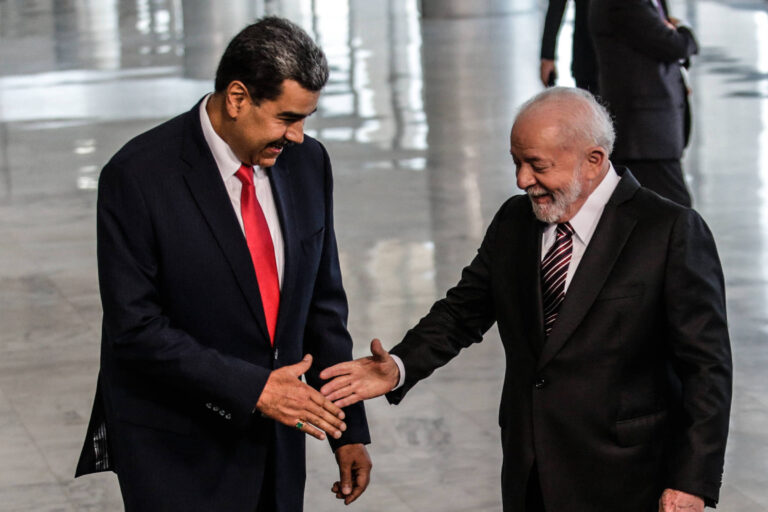 Apoio ao regime da Venezuela e censura ao X despertam questionamentos no exterior sobre democracia no Brasil