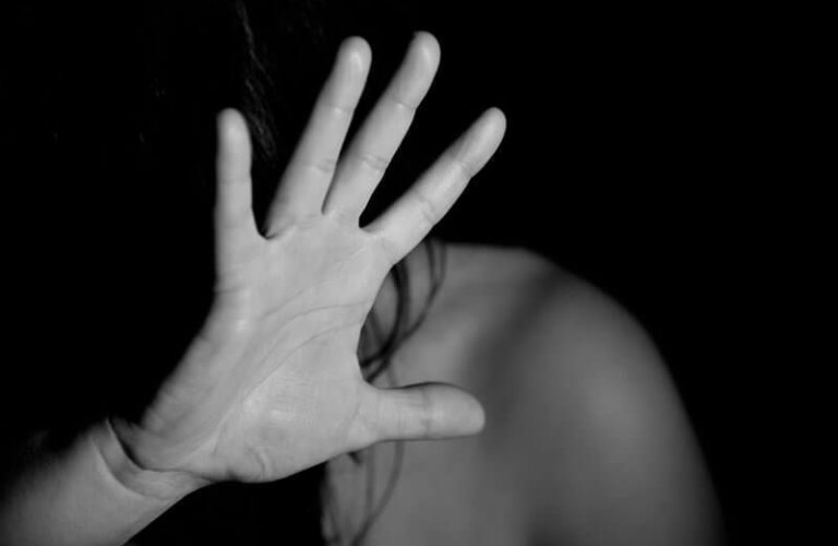Uma em cada três brasileiras viveu situação de violência doméstica ou familiar nos últimos 12 meses, revela pesquisa