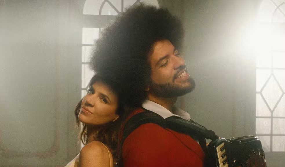 Mestrinho e Mariana Aydar conquistam Grammy Latino com “Mariana e Mestrinho”