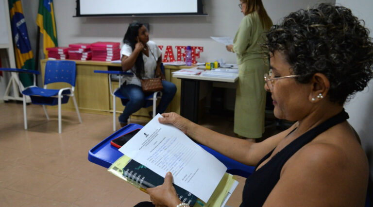 Centro Estadual de Idiomas abre oferta de 800 vagas para curso de línguas