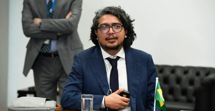 Entenda por que relator da OEA veio ao Brasil e com quem se reuniu