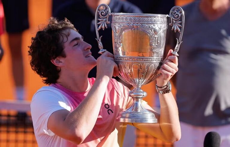 João Fonseca bate nº 1 da Argentina e é campeão do ATP de Buenos Aires