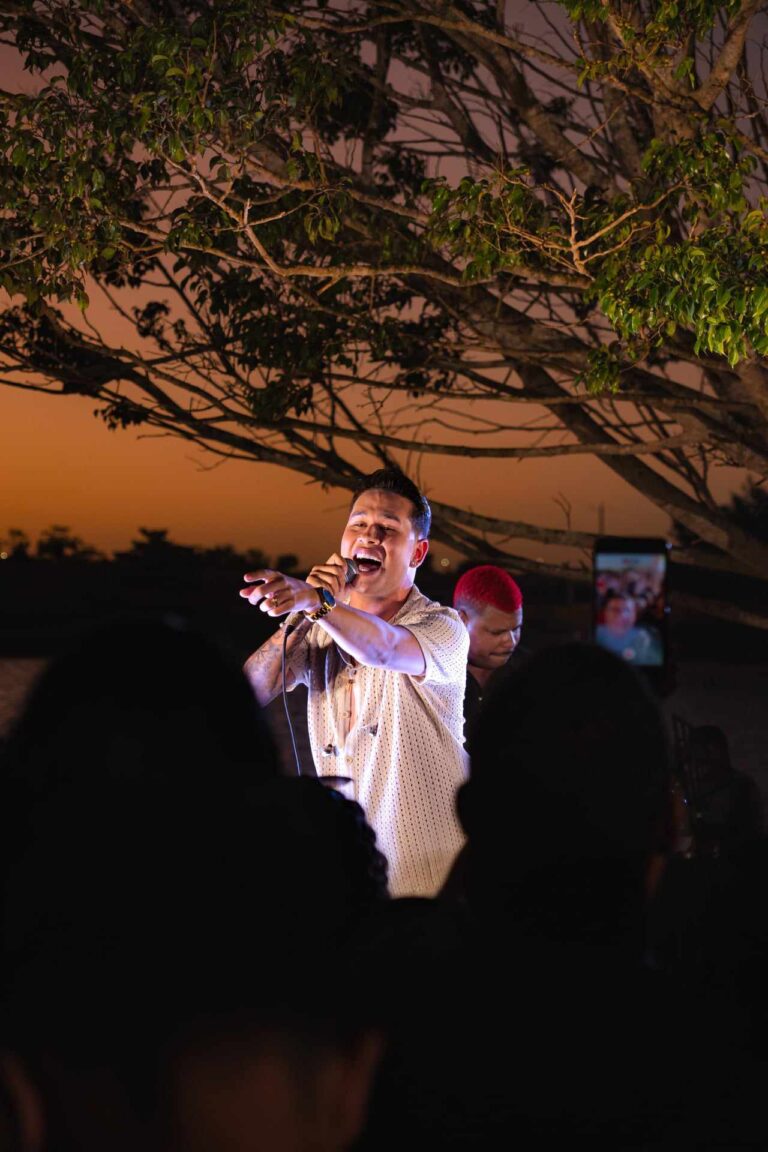Kaelzinho Ferraz revoluciona o brega com novo projeto audiovisual gravado em Sergipe