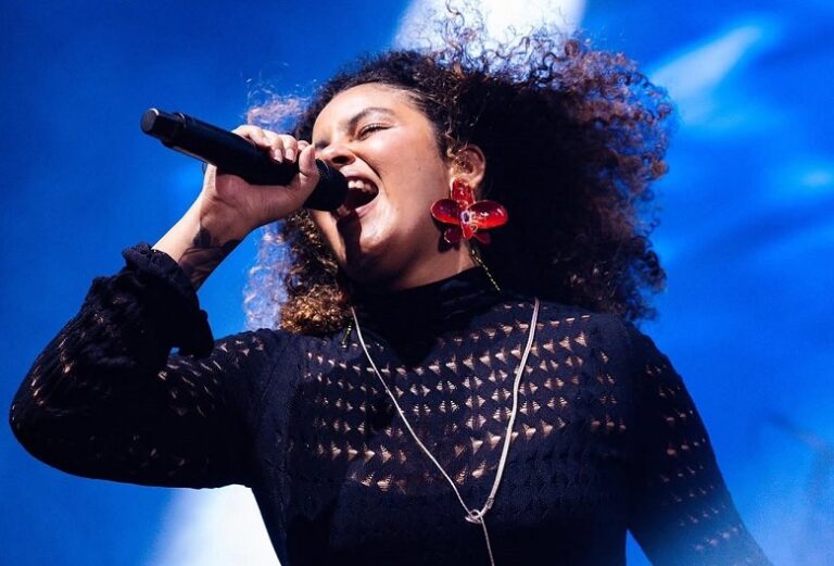 Rachel Reis apresenta turnê ‘Acústico da Sereiona’ em Aracaju
